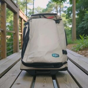 Bagsmart Oyster Rolling Backpack